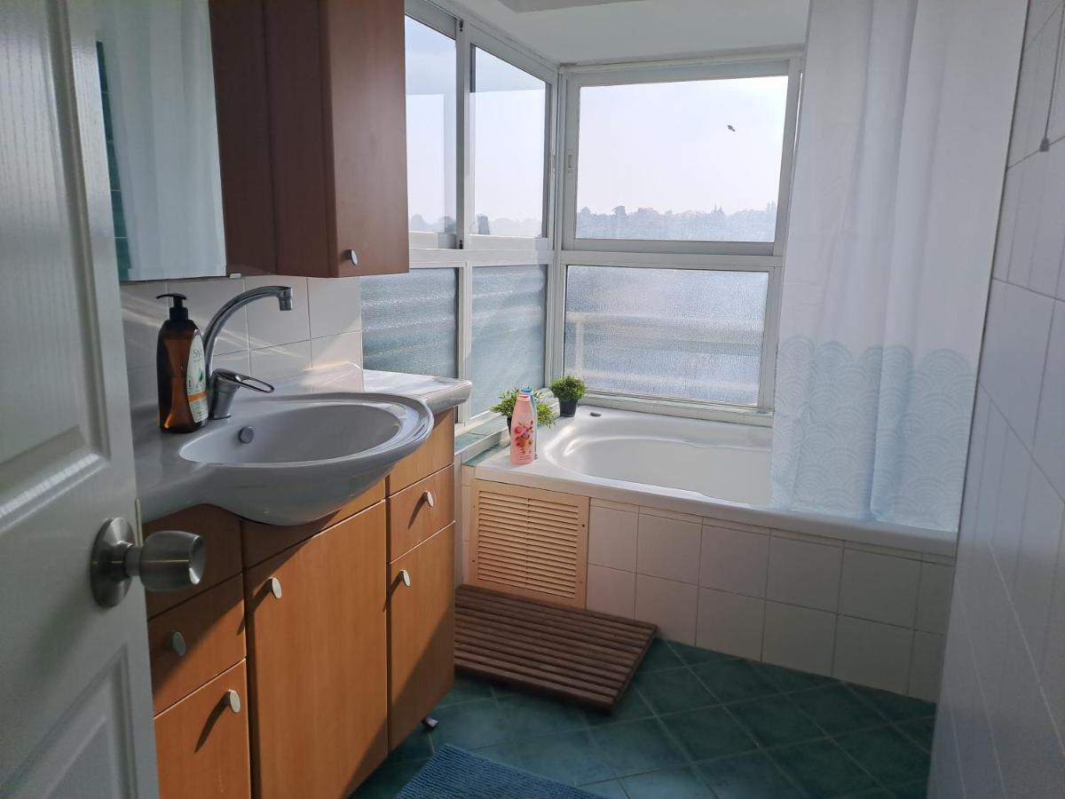 Galilean Villa With Jacuzzi Qiryat Amal 外观 照片